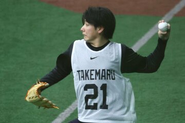 巨人期待のドラフト１位左腕・竹丸和幸
