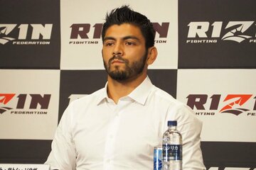 ホベルト・サトシ・ソウザ