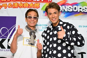 父アキラと6月に共演したばかりだった