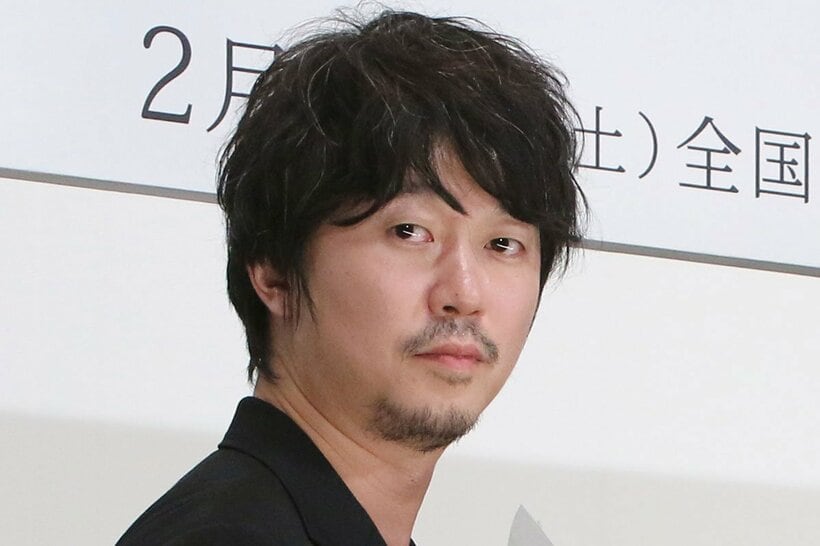 活動再開する新井浩文
