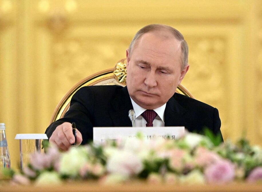  厳しい表情のプーチン大統領（ロイター）
