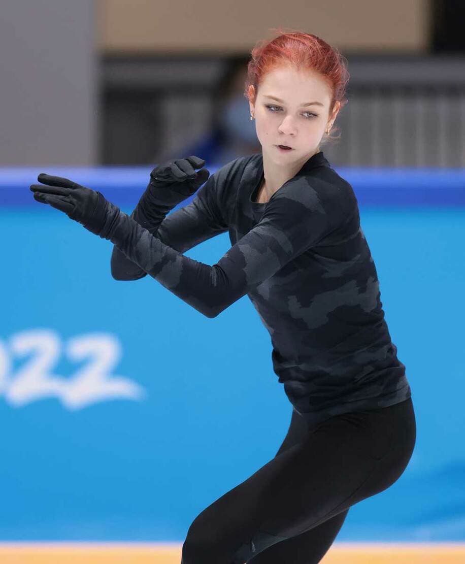  北京五輪で銀メダルを獲得したアレクサンドラ・トルソワ（東スポWeb）