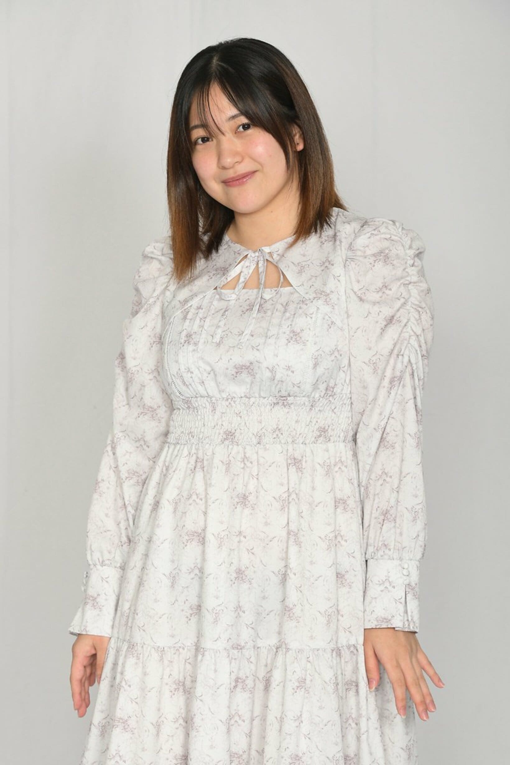 横羽まい