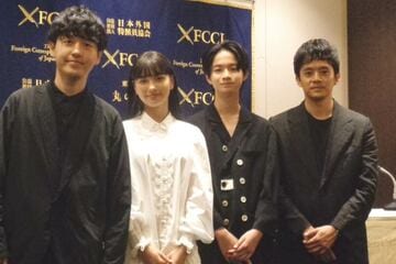 （左から）奥山大史監督、中西希亜良、越山敬達、池松壮亮