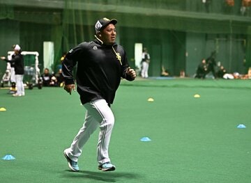 キャンプ最終日は室内で調整したソフトバンク・山川穂高