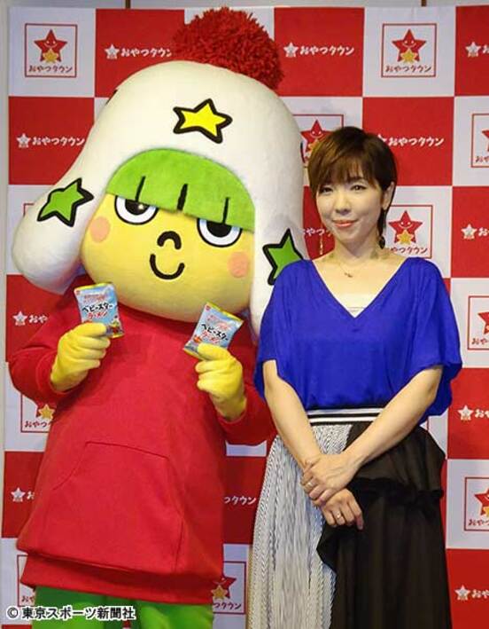  お披露目イベントに出席した岡本真夜
