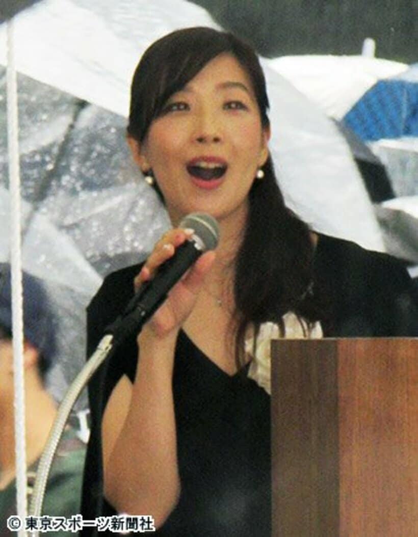  イベントの司会を務めた半井小絵