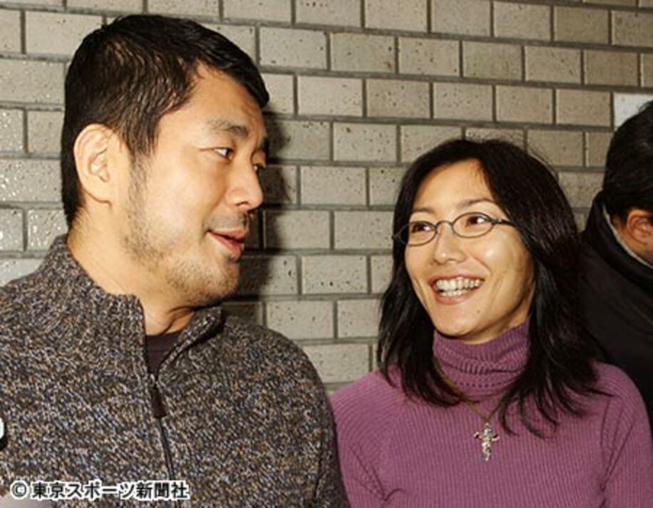 妻・向井亜紀（右）はその後にがんを克服