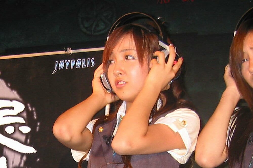 １９年前…デビュー当時の板野友美