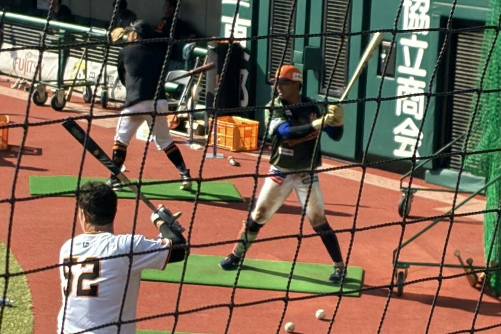 オイシックスのユニホームで秋季キャンプに参加した巨人の育成５位・知念大成