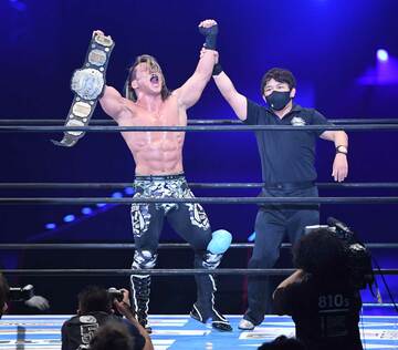  デスペラードを撃破し第９２代ＩＷＧＰジュニアヘビー級王者に輝いた石森（東スポＷｅｂ）
