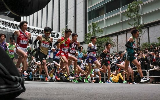 1区のスタートを切る選手たち(代表撮影)
