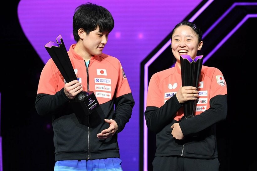 張本智和（左）と張本美和