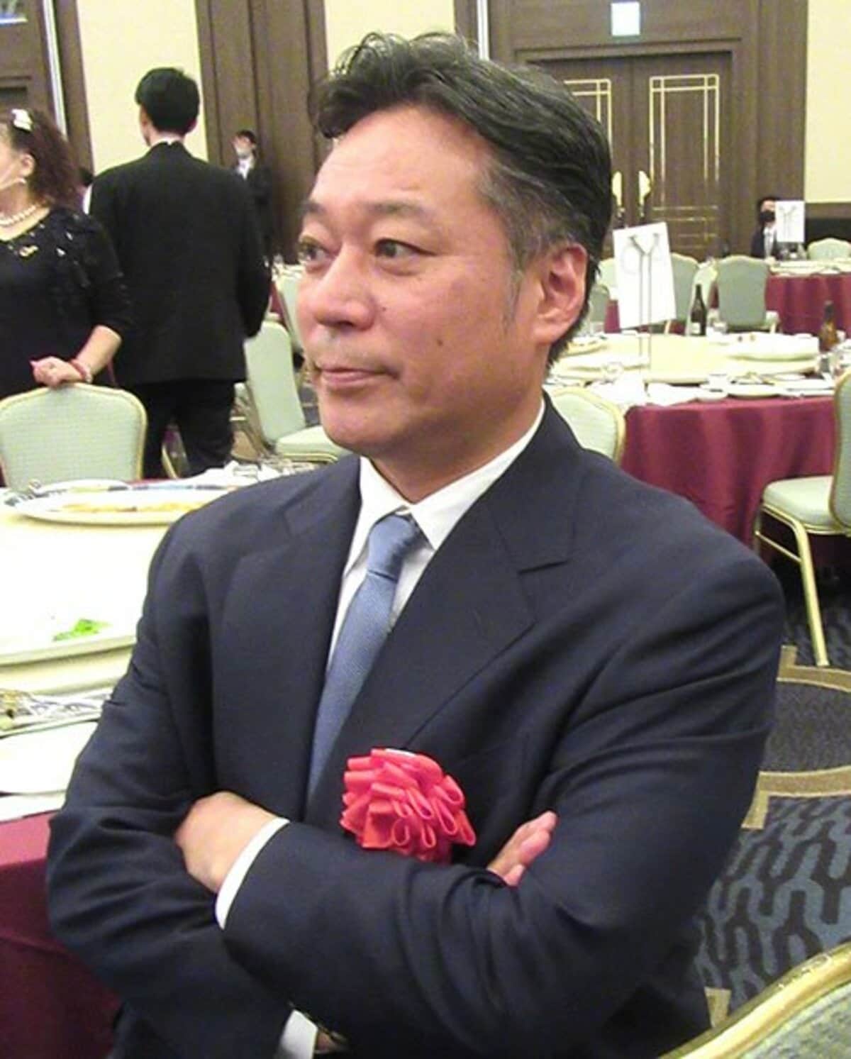 戸賀崎智信(01)