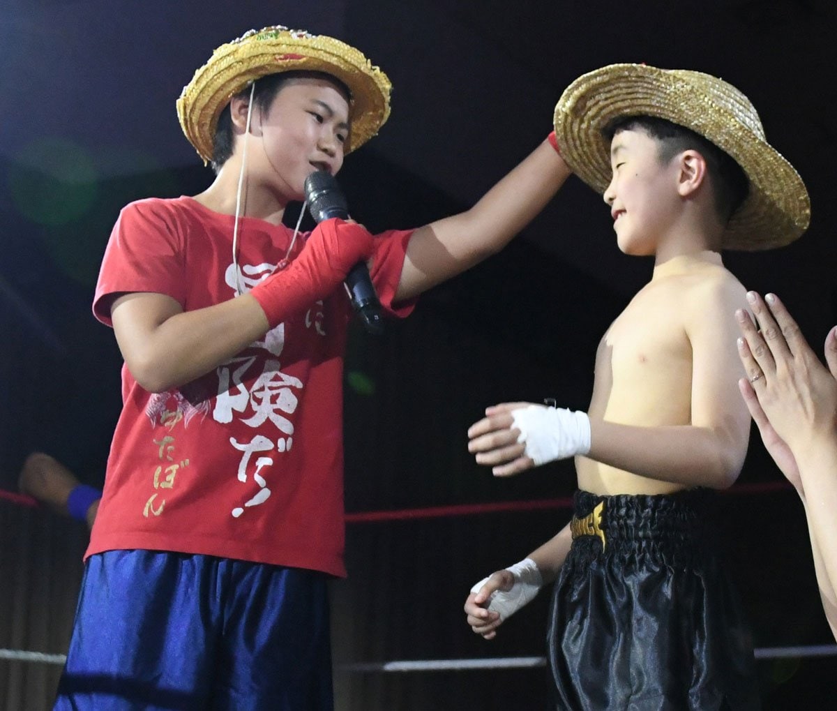 13歳ゆたぼんが8歳孔志君を返り討ち 試合後に麦わら帽子贈る