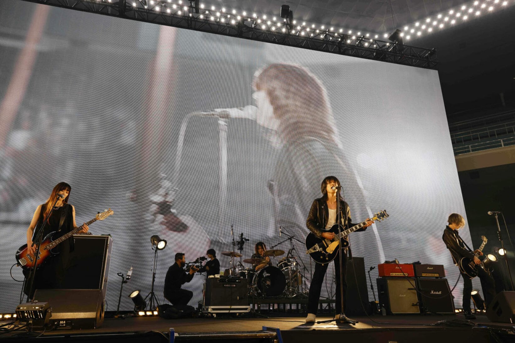 日本武道館公演を行ったa flood of circle