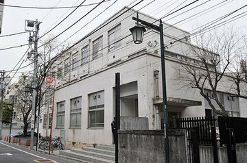  東京・新宿の吉本興業東京本部