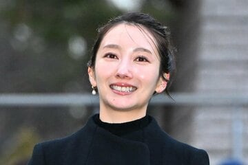 新婚の波瑠