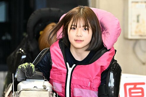 ボートレース】井上遥妃 レディースASのボディコンは「めちゃくちゃ