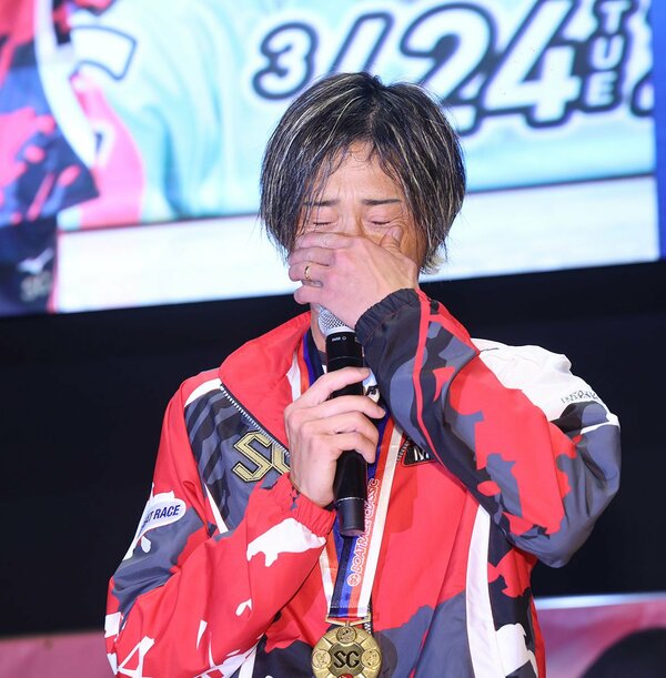 西山貴浩をイラつかせた峰竜太の感涙シーン