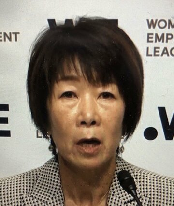  展望を語った岡島チェア