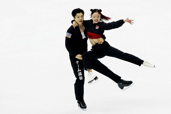 ＧＰシリーズ第４戦ＮＨＫ杯で６位に入ったシブタニ兄妹（ロイター）