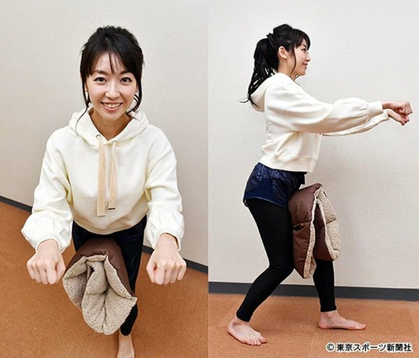  股にクッションなどを挟み、小股で前に進みます