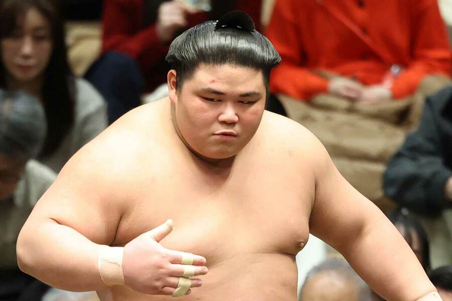 伊勢ケ浜親方から暴力を受けた伯乃富士