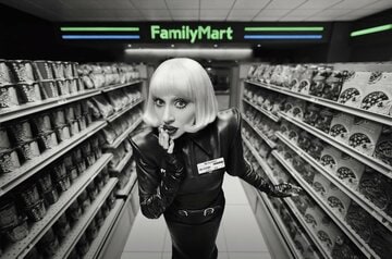 レディー・ガガが出演するファミリーマートの新ＴＶＣＭ