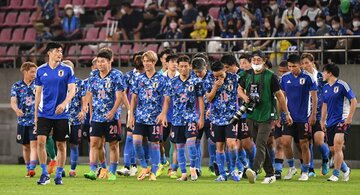  香港に大勝し笑顔の日本イレブンだが…（東スポWeb）