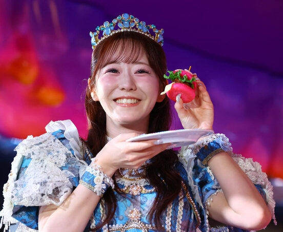 食レポに挑戦した真中まな