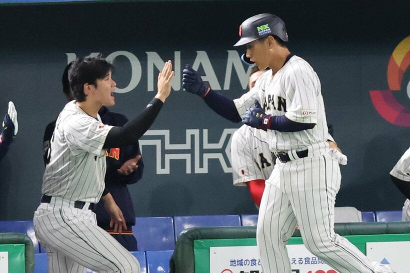 WBC日本代表として”共闘”した大谷翔平（左）と吉田正尚