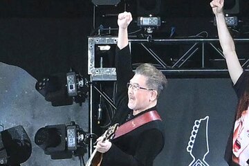 ギタリストの渡辺香津美