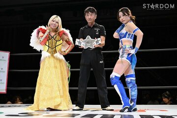 ワンダー王座戦が地元での姉妹対決となった王者・羽南(左)と妹の妃南