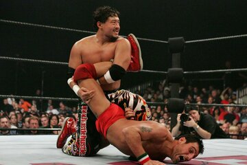 ECW時代のTAJIRI（上、06年）