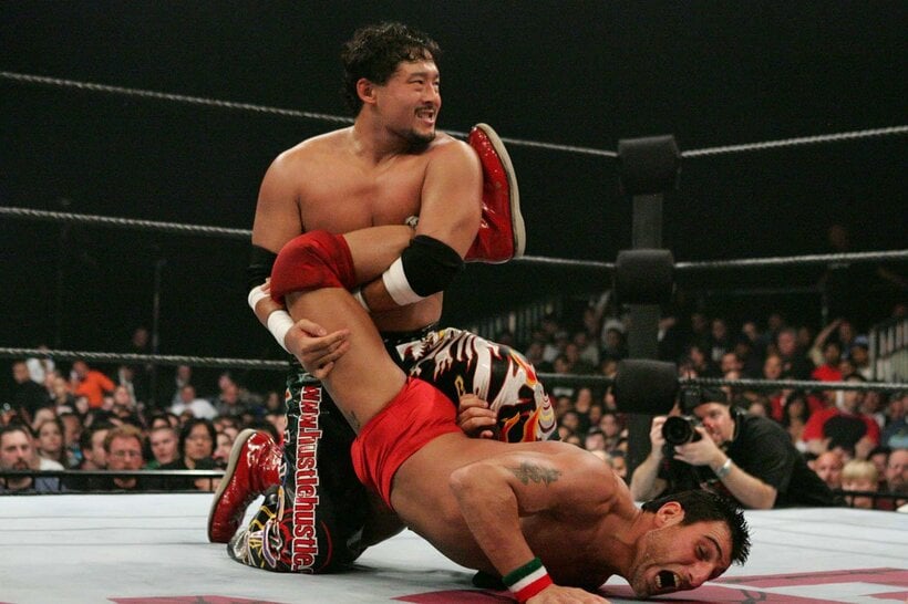 ECW時代のTAJIRI（上、06年）