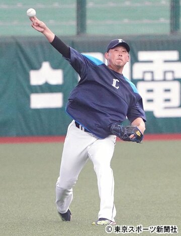  オープン戦２度目の登板に向けて調整する松坂