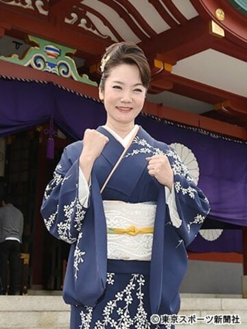 ヒット祈願を行った香西かおり
