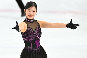エキシビションのオープニングに登場した中井亜美