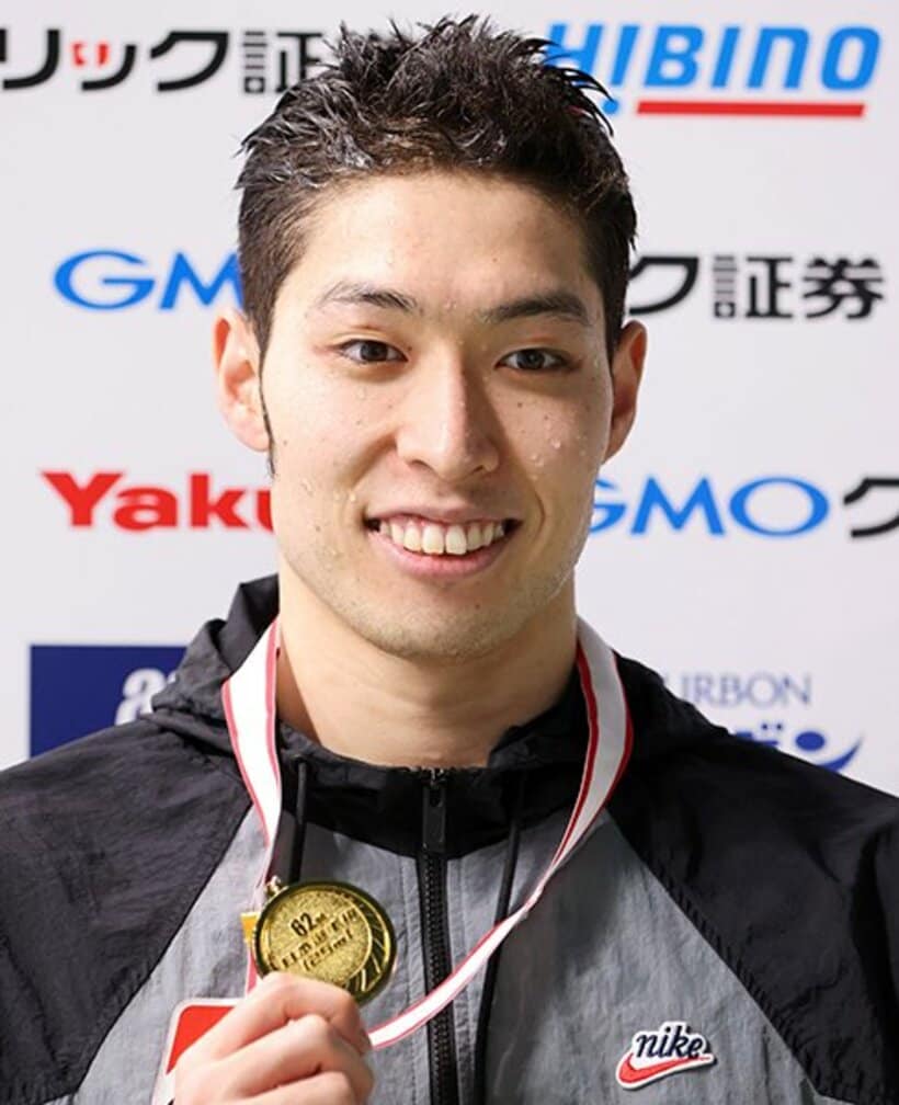  男子４００メートル個人メドレーで優勝し笑顔を見せる萩野公介(代表撮影)