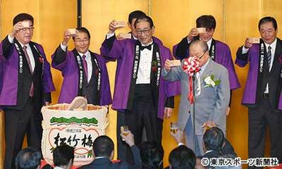 写真：星野仙一氏 殿堂入り祝う会で田中将大らに“公開説教” | 東スポWEB