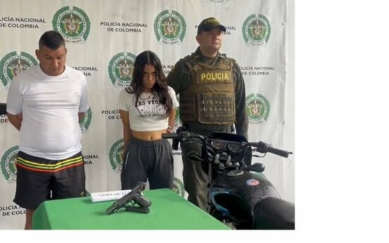 カレン・ジュリエス・オヘダ・ロドリゲス容疑者(マグダレナ・メディオ警察のインスタグラムから)