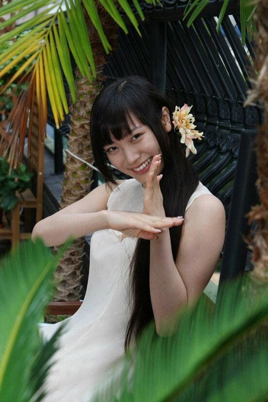 ポーズを決めた福井裕佳梨
