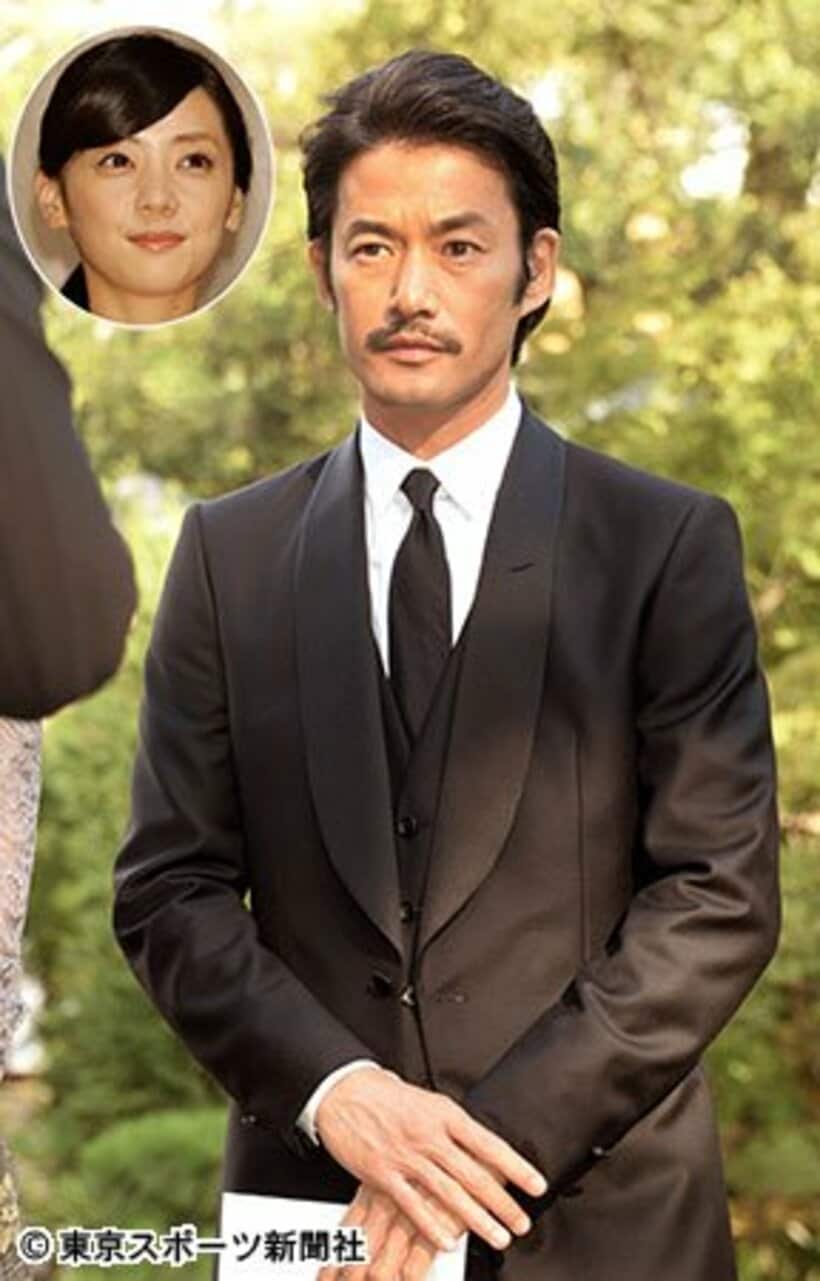 倉科カナ（囲み写真）との熱愛が報じられた竹野内豊