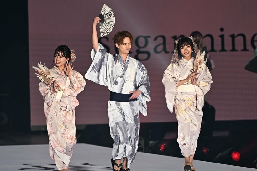 （左から）山田菜々、中山優馬、山田寿々