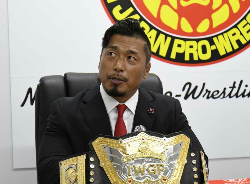  東京ドーム２連戦を歓迎するＩＷＧＰ世界ヘビー級王者・鷹木（新日本プロレス提供）
