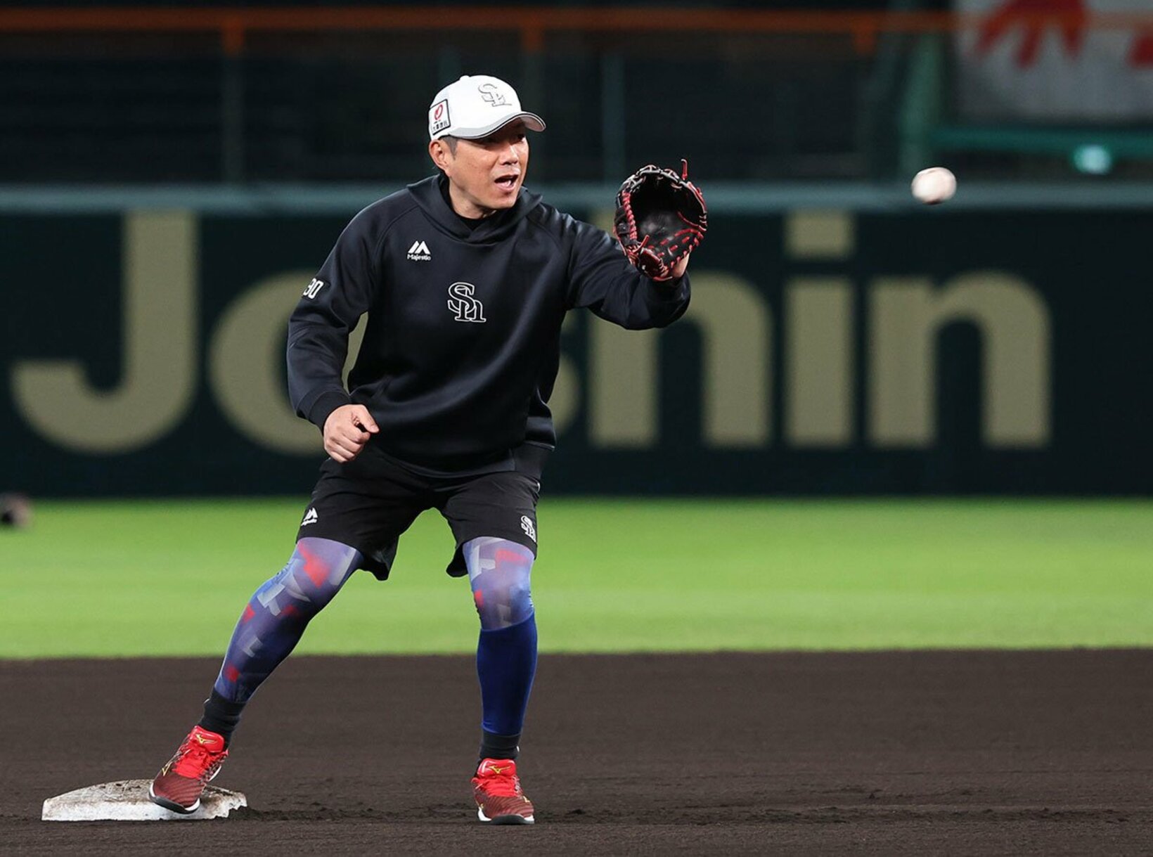 自らもグラウンドで汗を流したソフトバンク・小久保監督