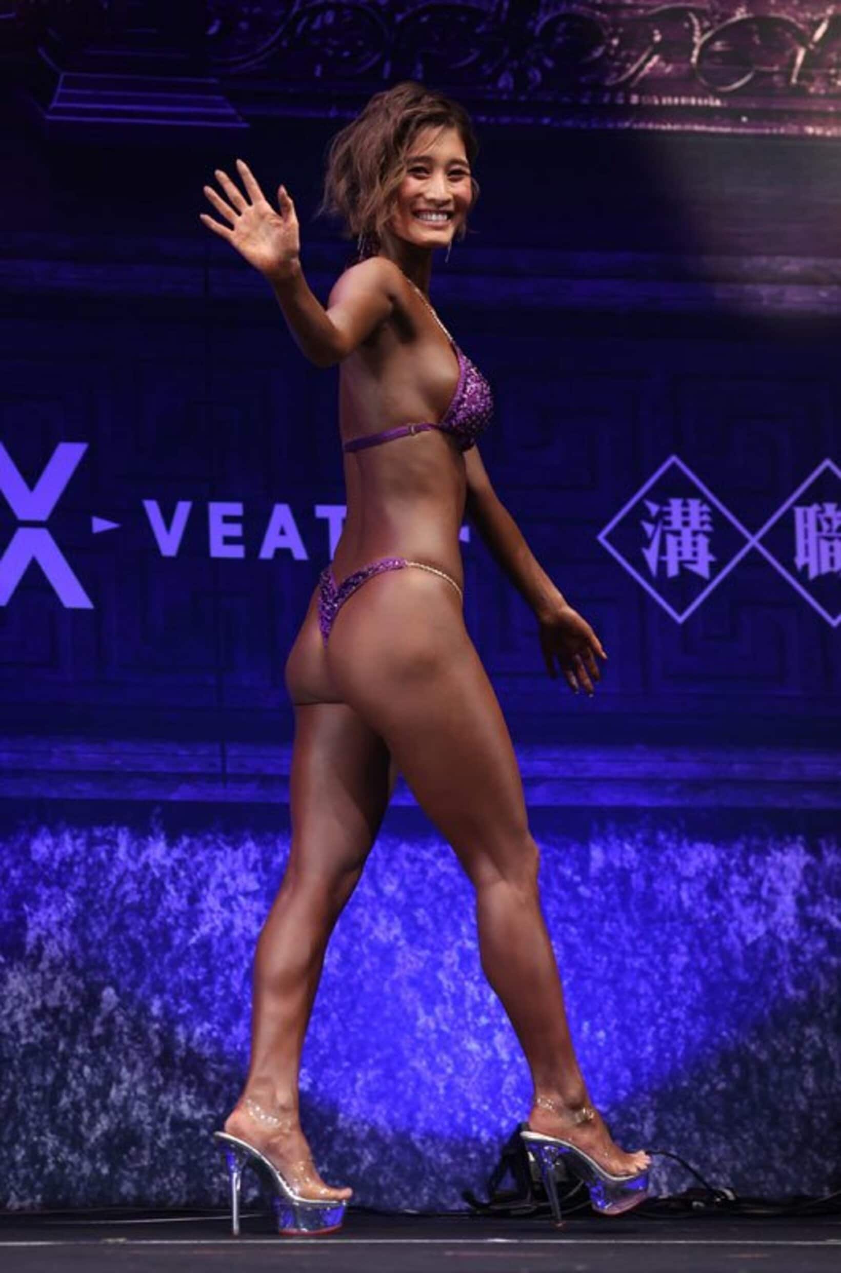 ポーズを決める高橋凛