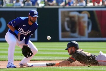 ドジャースのデビッド・ボート（左＝ロイター）