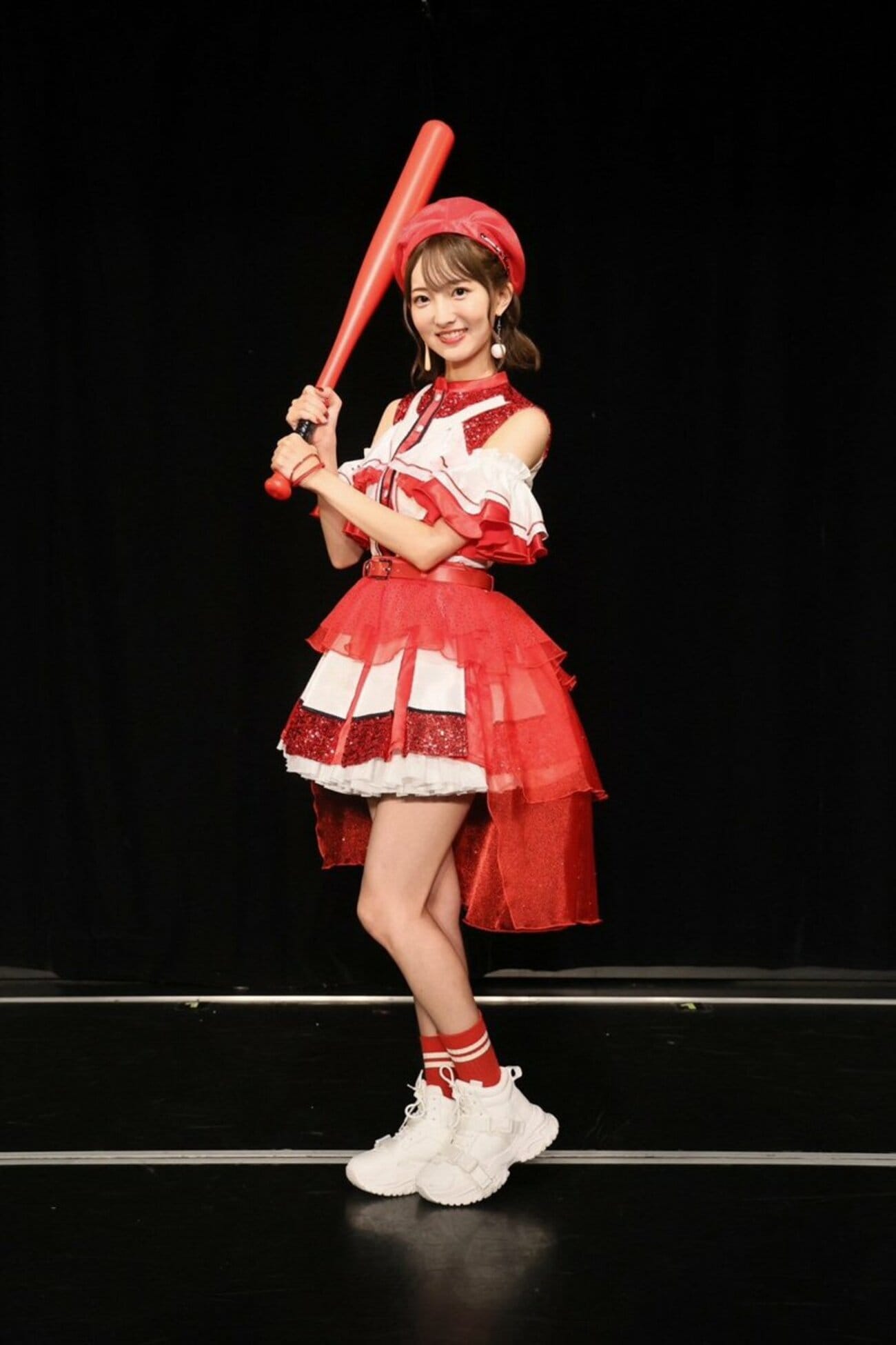 バットを構える藤本冬香